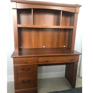 Selling this brownish desk!